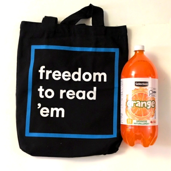 Limited Edition Toronto Public Library Tote Bag!! - Picture 3 of 9